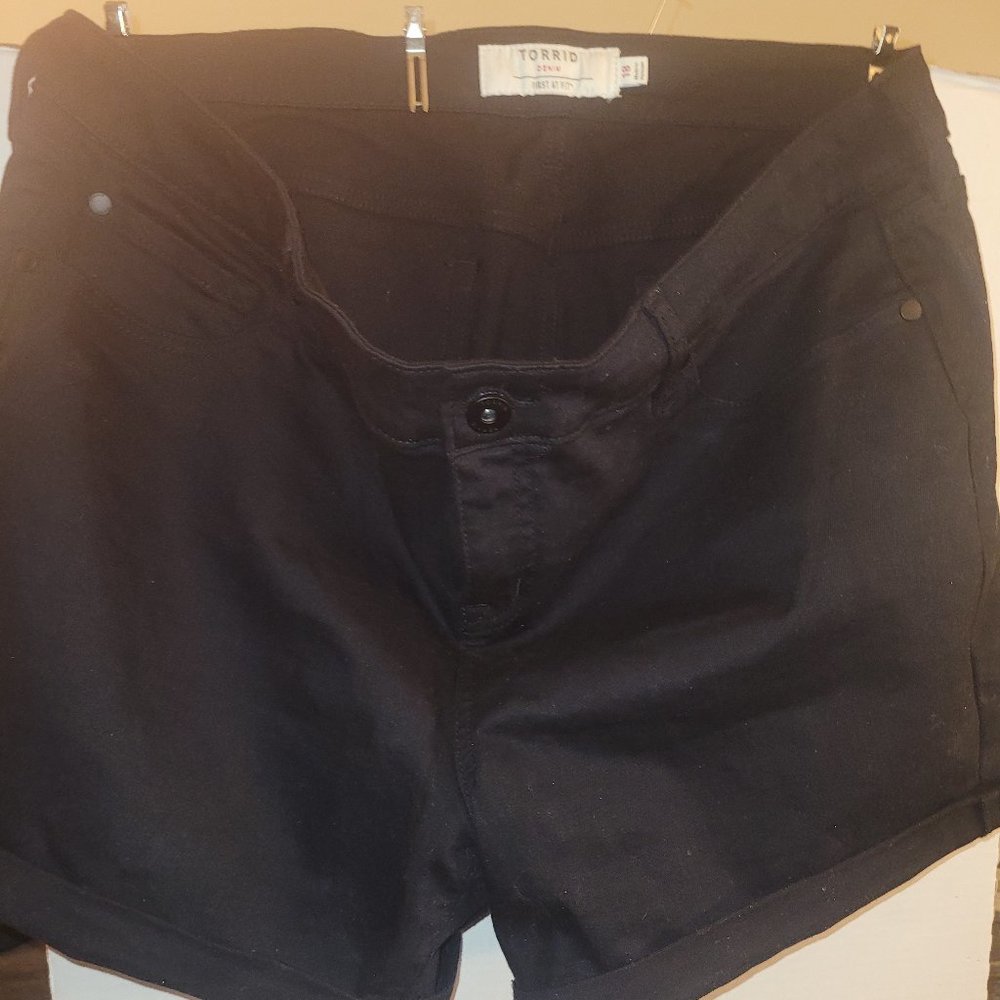 Torrid Womens First at fit Black Denim Jean shorts